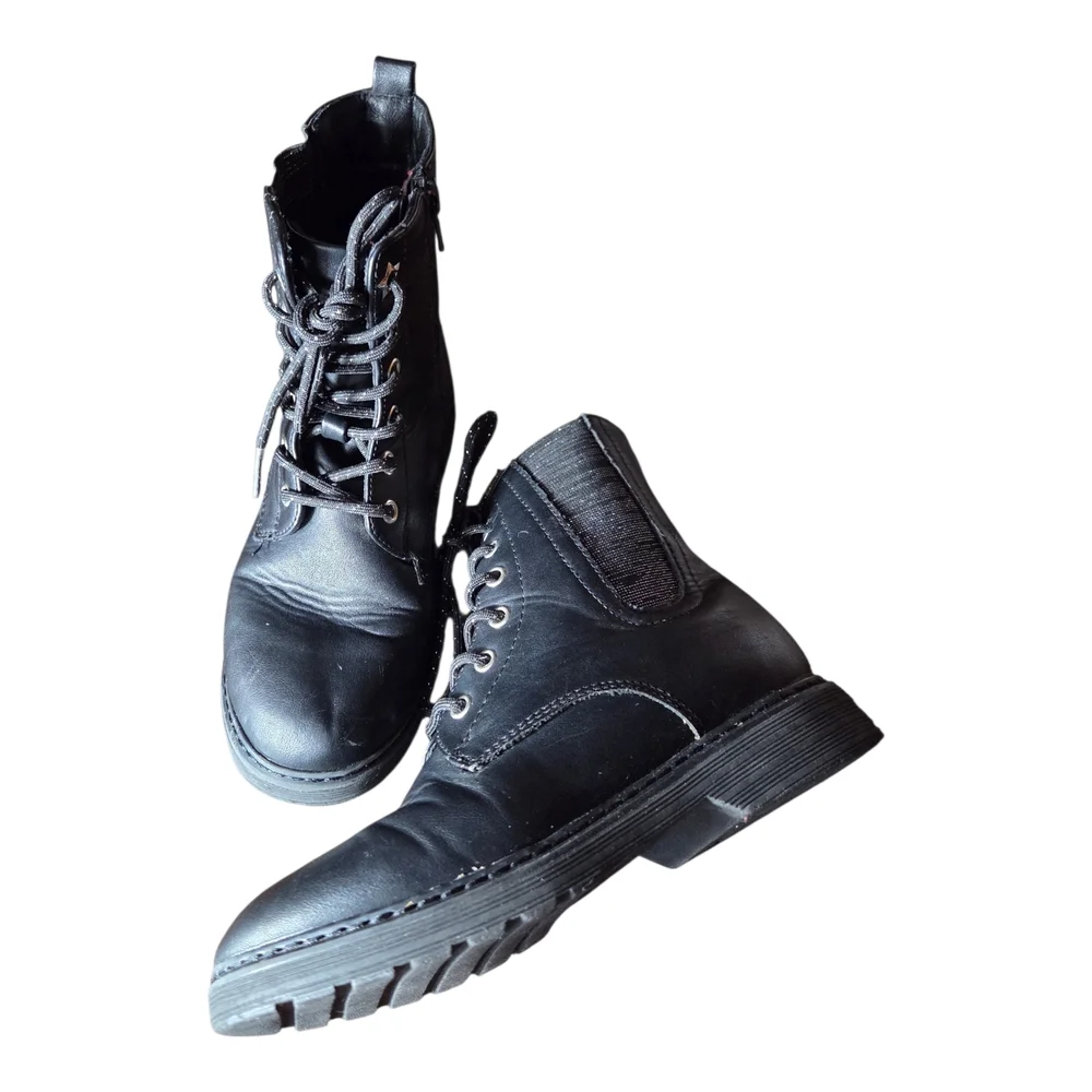 SO Kids Black Lace-Up Boots